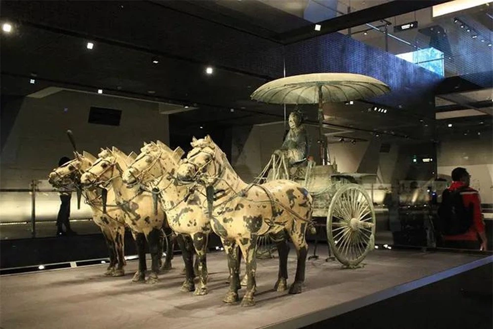 Bí ẩn cỗ xe “giường nằm” của Tần Thủy Hoàng hơn 2.000 năm vẫn hoạt động - Ảnh 4.