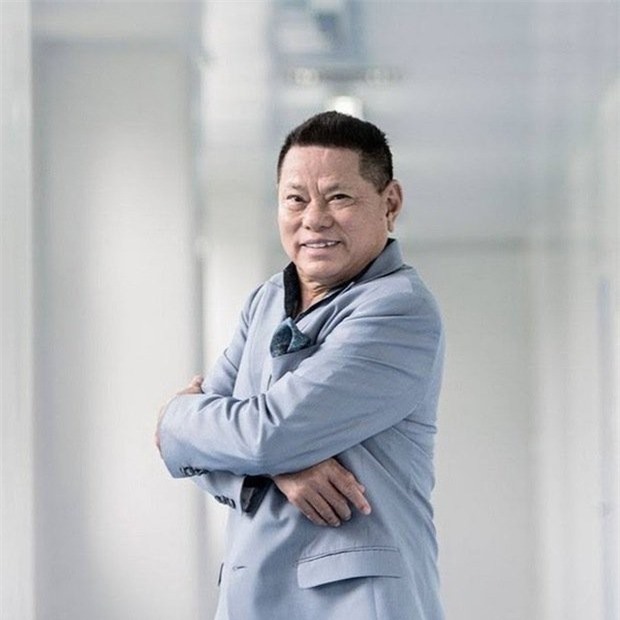 Ông Hoàng Kiều từng có mối quan hệ tình cảm đặc biệt với "nữ hoàng nội y" Ngọc Trinh. ảnh 1