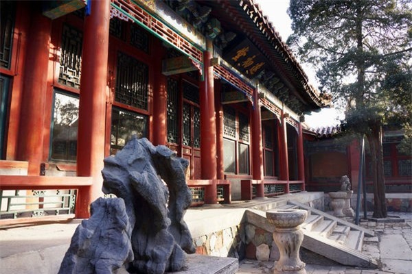 Khu vườn bí mật của vua Càn Long sau một thế kỷ bị  Khám phá khu vườn bí mật của vua Càn Long sau một thế kỷ bị lãng quên trong Tử Cấm Thành ảnh 2