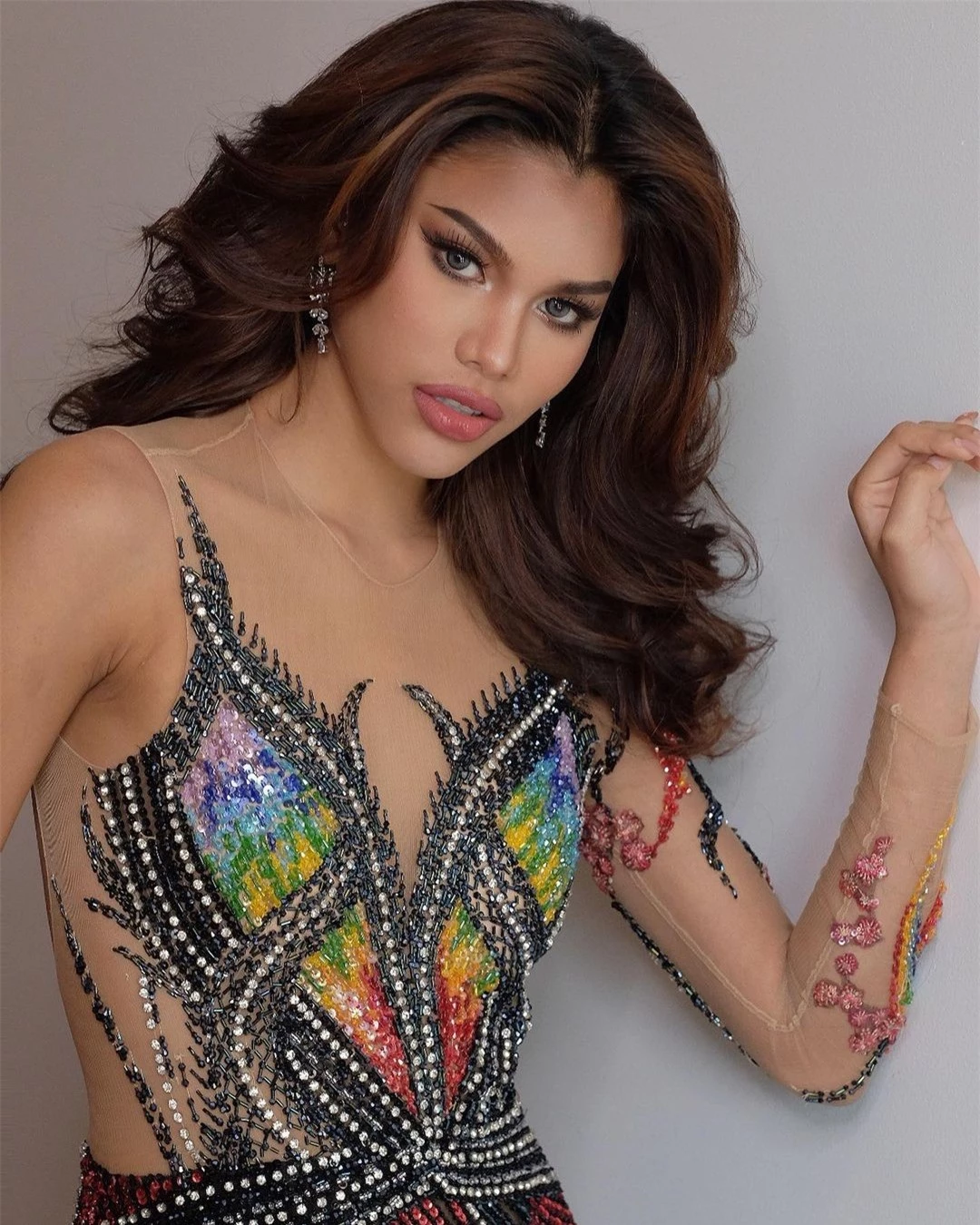 Á hậu Hòa bình Thái Lan đăng quang cuộc thi sắc đẹp quốc tế ảnh 7