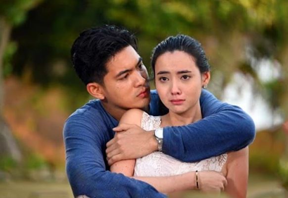 Chồng ruồng rẫy vợ nghèo theo bà chủ bất động sản, 4 tháng sau về quỳ gối xin tha thứ