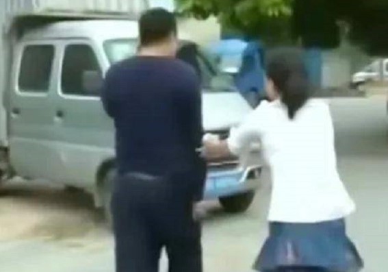 Xin tái hôn sau 3 năm bỏ đi, vợ cũ nói 4 từ làm người đàn ông nổi da gà