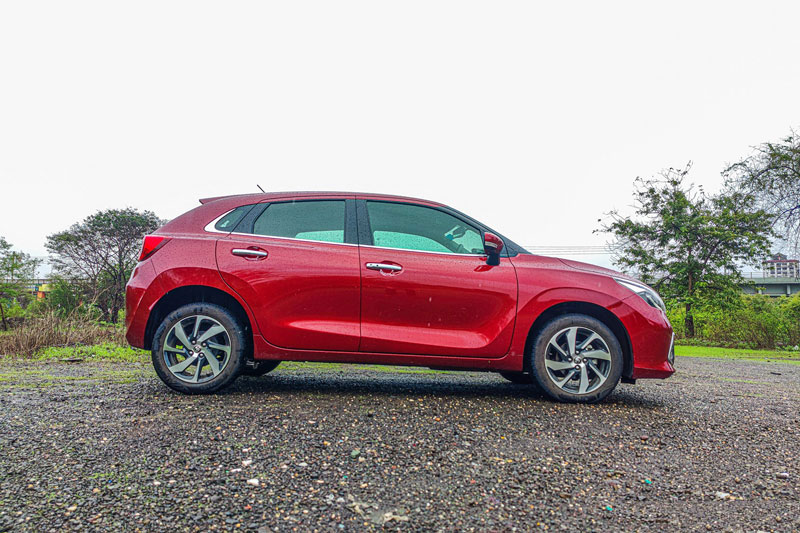 Xe hatchback Toyota sở hữu ngoại hình bắt mắt, giá chỉ hơn 180 triệu đồng