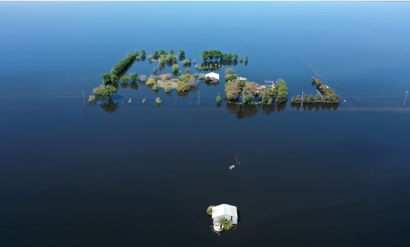 'Hồ ma' xuất hiện ở Mỹ: Giải mã điều đáng sợ ẩn giấu dưới lòng hồ, chuyên gia cảnh báo thảm họa rình rập