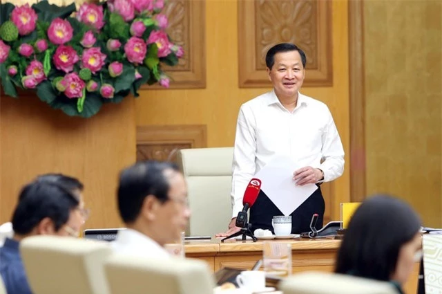 Phó Thủ tướng Lê Minh Khái chốt thời hạn trình phương án điều chỉnh giá điện, dịch vụ y tế - Ảnh 2.