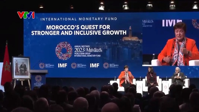 Lạm phát dai dẳng làm yếu triển vọng tăng trưởng toàn cầu