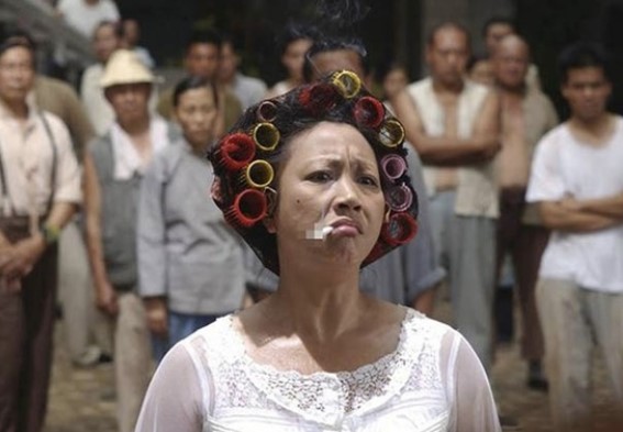 'Tiểu Long Nữ' tóc cuốn lô đình đám: Từng khiến Châu Tinh Trì suýt phá sản, tuổi hưu lộ dấu vết viên mãn