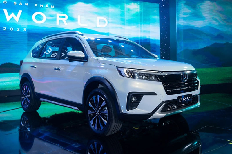 Honda BR-V vừa ra mắt đã có doanh số khó tin, gây sức ép lên Mitsubishi Xpander