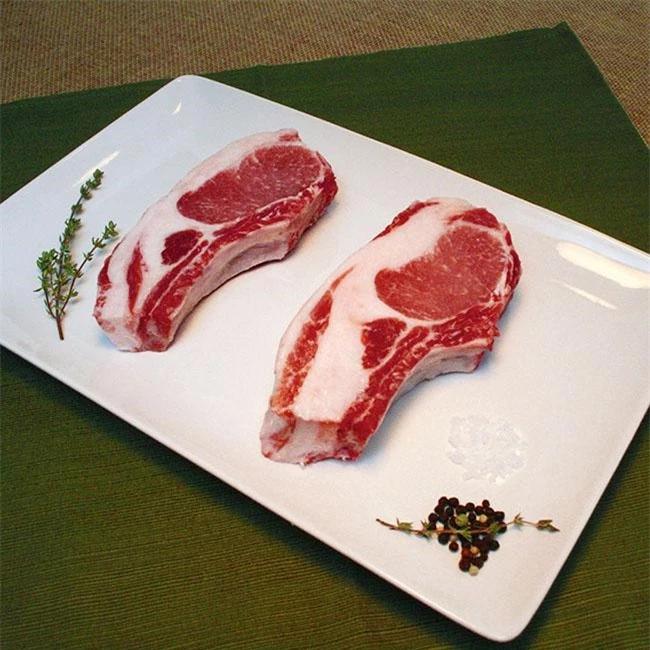 Loài lợn nhìn giống cừu có thịt ngon như bò Kobe, đã từng trên bờ vực tuyệt chủng nay hồi sinh, giá 600.000 đồng/kg - 7