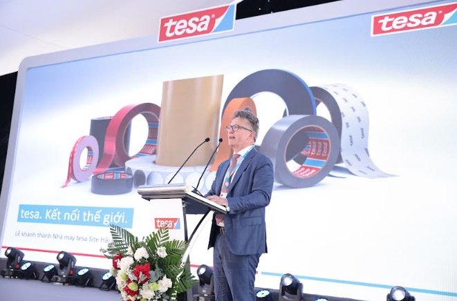 Hải Phòng: Nhà máy sản xuất băng dính 55 triệu Euro đi vào hoạt động