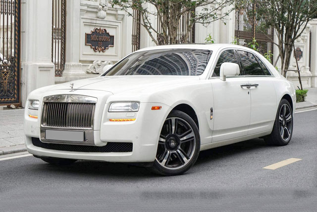 Siêu xe Rolls-Royce Ghost đỉnh cao của nhà giàu Việt một thời bán lại chỉ 5,8 tỷ, ngang Mercedes-Benz S-Class 'đập hộp'