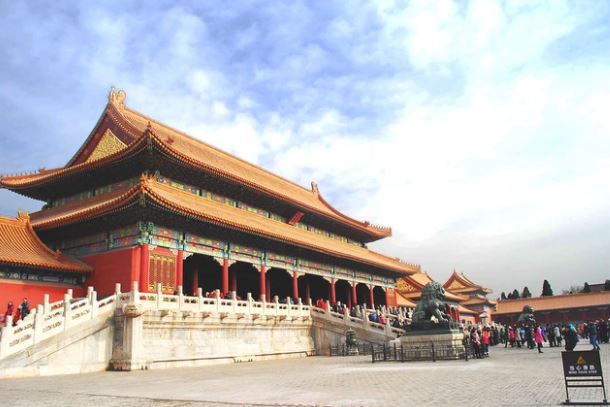 Suốt 300 năm chẳng có lấy một nhà vệ sinh trong 9.999 căn phòng, Tử Cấm Thành tồn tại ra sao với cả trăm ngàn người?