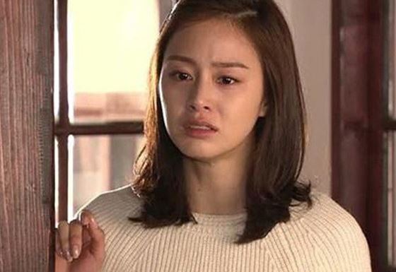 Tình nhân sinh con chồng đòi ly hôn, mẹ chồng qua chăm cô ta ở cữ, tôi nói một câu cả hai liền quay xe