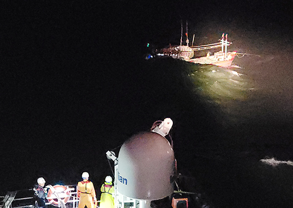 14 ng&#x1B0; d&#xE2;n Thanh H&#xF3;a b&#x1ECB; ch&#xEC;m t&#xE0;u &#x111;&#x1B0;&#x1EE3;c c&#x1EE9;u v&#x1EC1; &#x110;&#xE0; N&#x1EB5;ng an to&#xE0;n