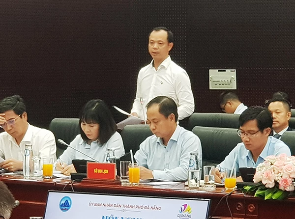 Ông Nguyễn Văn Bình - Chủ tịch Sun Group Vùng miền Trung công bố cam kết của lãnh đạo Tập đoàn về việc đồng hành cùng TP Đà Nẵng tổ chức thành công DIFF 2024.