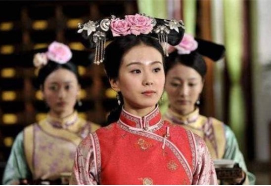 Chuyện gì sẽ xảy ra với 'nữ quan' tự tay dạy kiến thức tâm sinh lý cho Hoàng đế?