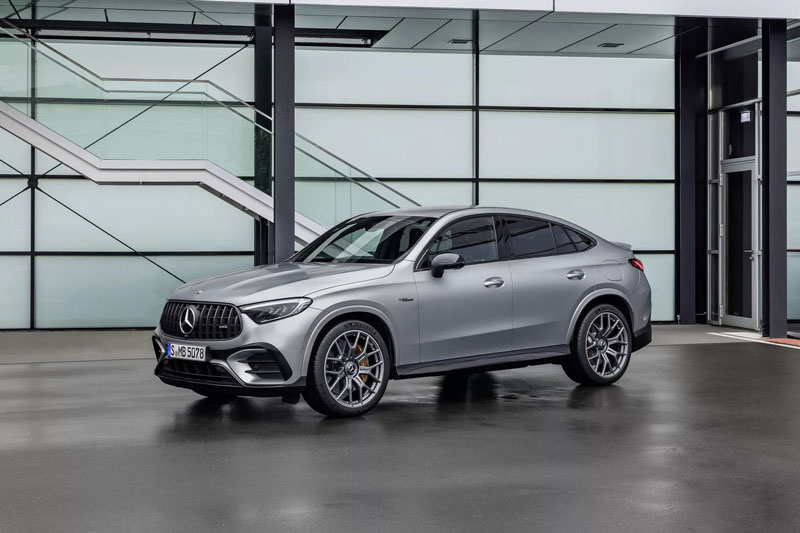 Mercedes-Benz GLC bản cao cấp bỏ động cơ dung tích lớn, chỉ còn động cơ 2.0L nhưng công suất cao hơn Lamborghini Urus