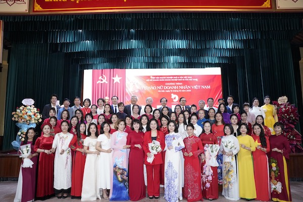 Vinh danh 15 nữ chủ doanh nghiệp nhỏ và vừa tiêu biểu năm 2023 