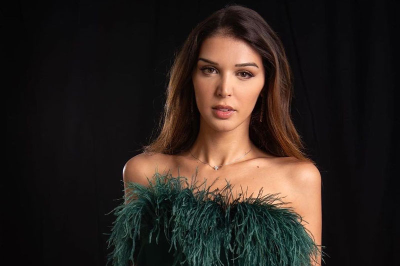 Thêm người đẹp chuyển giới thi Hoa hậu Hoàn vũ