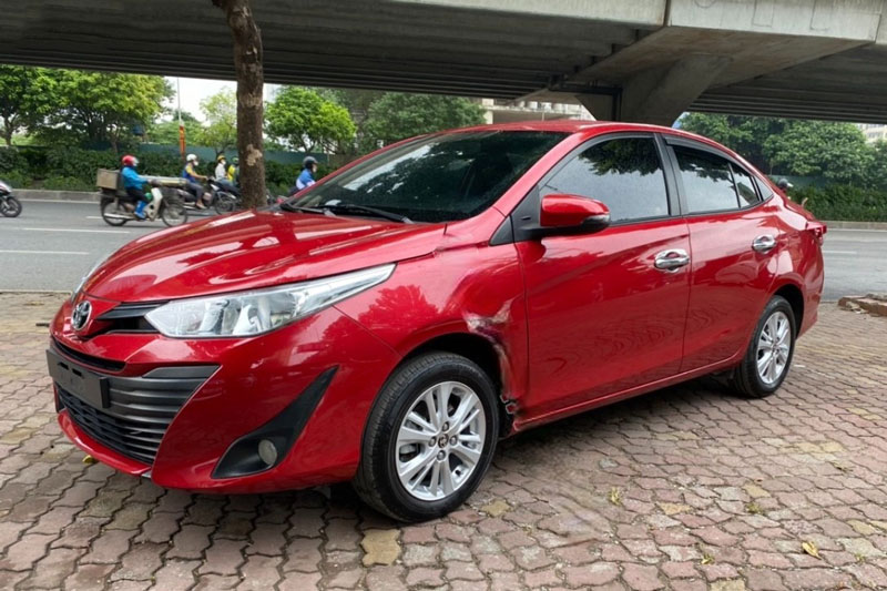 Toyota Vios lăn bánh 3 năm rao báo với giá rẻ khó tin