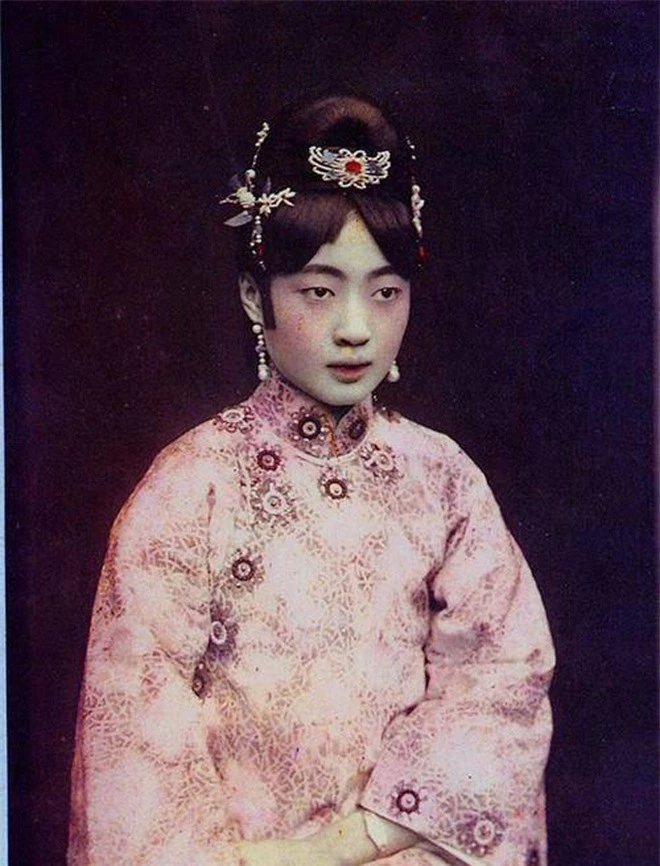 Hoàng hậu cuối cùng của Trung Quốc mang dung mạo mỹ nhân nhưng có một khuyết điểm lớn khiến nửa đời sau bi thảm - 3