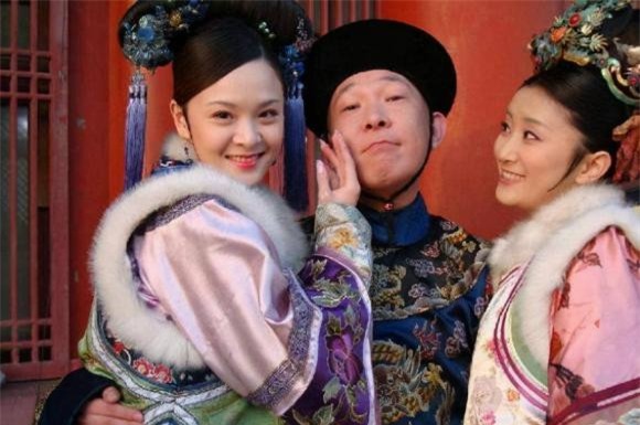 2-cung-nu-thoi-xua-ngoisaovn-w1398-h930 3 cung nữ, hoàng đế, thái giám