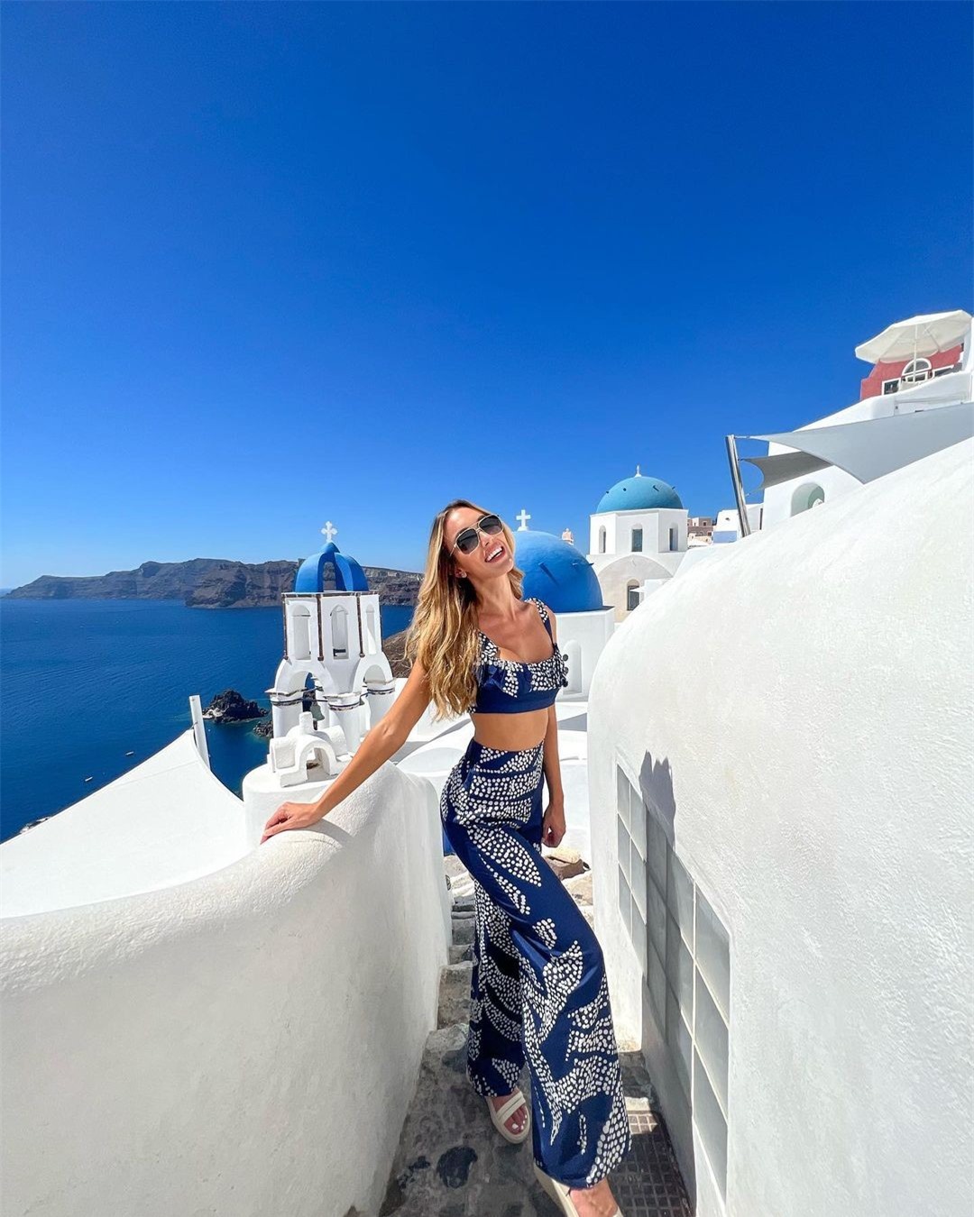 Nhan sắc nóng bỏng của đối thủ Mai Phương tại Hoa hậu Thế giới ảnh 21