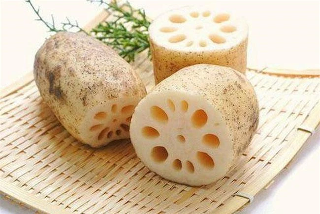 Lá này trước toàn vứt đi, nay lại là hàng hot bán đến 400.000 đồng/kg, người trồng bội thu - 2