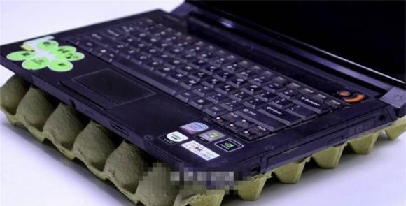 khay trứng, giá đỡ điện thoại, giá đỡ máy tính, mẹo hay