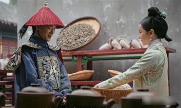 Thái y ra vào hậu cung không thể tránh khỏi việc tiếp xúc với các phi tần, hoàng thượng sao lại không lo lắng? 1 thái y, phi tần, hoàng thượng, hoàng cung
