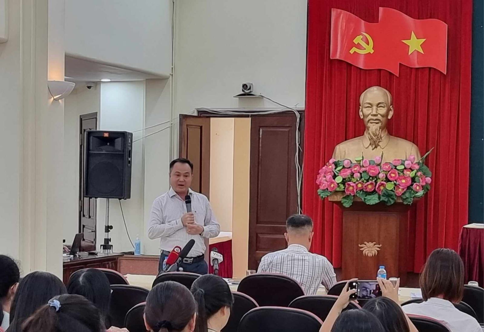 Chưa thể tăng lương tối thiểu từ 1/1/2024