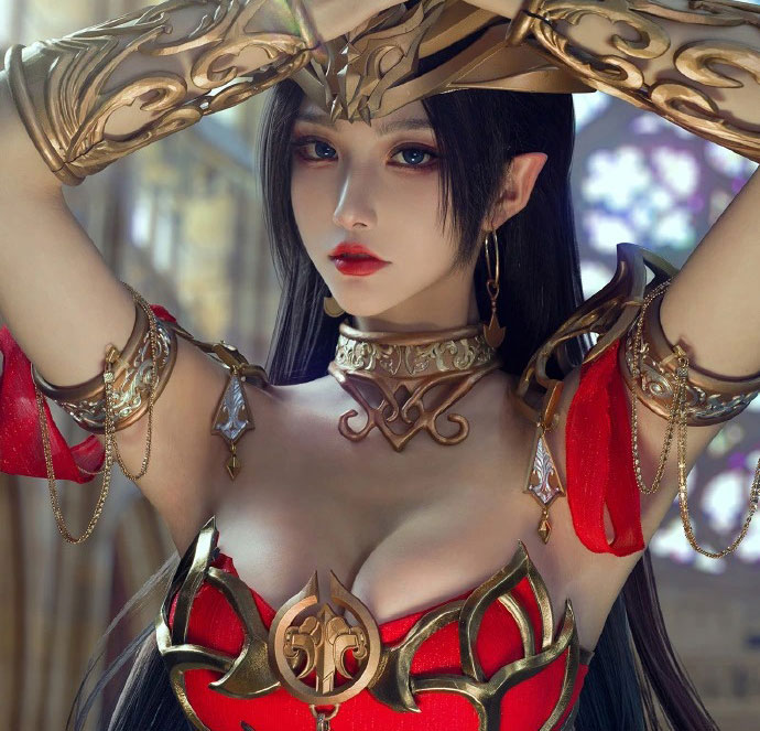 M&#xEA; &#x111;&#x1EAF;m ng&#x1EAF;m m&#xE0;n cosplay M&#x1EF9; &#x110;&#x1ED7; Toa N&#x1EEF; V&#x1B0;&#x1A1;ng c&#x1EF1;c k&#x1EF3; h&#xFA;t h&#x1ED3;n c&#x1EE7;a m&#x1EF9; n&#x1EEF; Trung Qu&#x1ED1;c