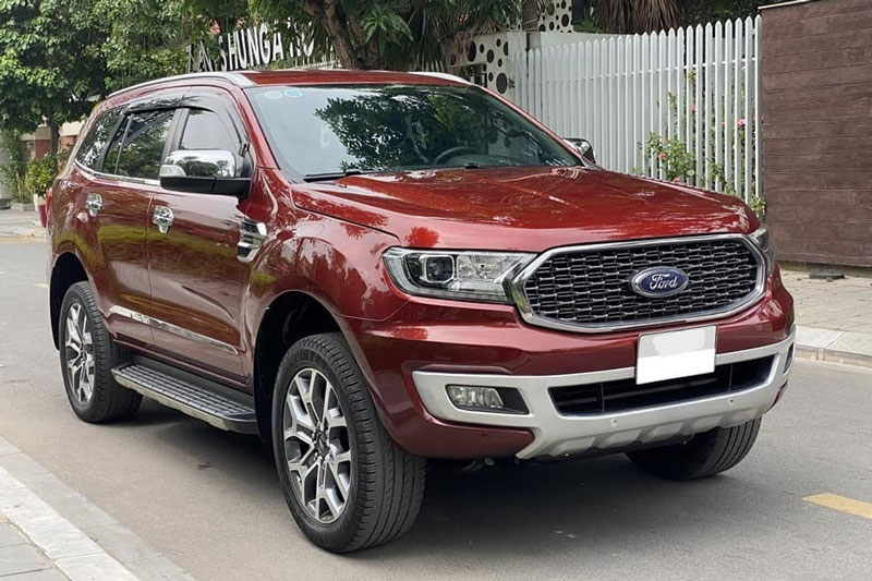 Sau 3 năm lăn bánh, Ford Everest cũ rao bán lại với mức giá khó tin