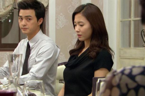 
Về ra mắt bị mẹ bạn trai khinh khỉnh hỏi: "Lương cháu được bao nhiêu?", cô gái có màn đáp trả mới đáo để làm sao!