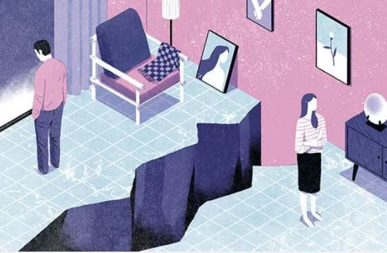 Mỗi khi gặp bố mẹ tôi, bạn gái luôn ngoan ngoãn và khéo léo lấy lòng nhưng khi chỉ có 2 đứa, cô ấy lại buông một câu khiến tôi như bị "sét đánh ngang tai"