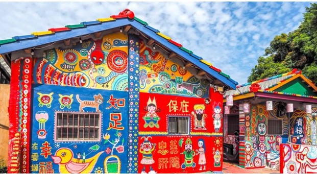 'Ngôi làng Cầu vồng'- ‘xứ sở thần tiên’ với sức hút diệu kỳ