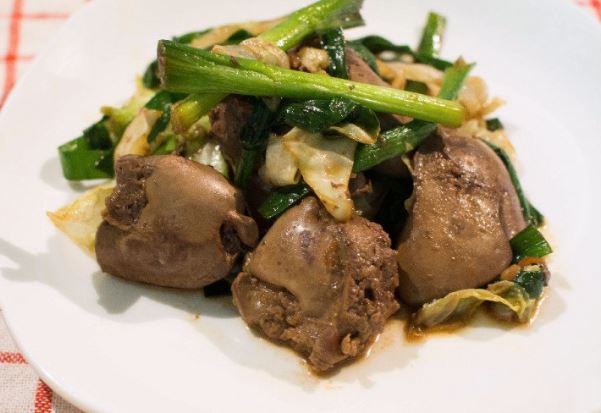 Bộ phận của gà là bậc thầy axit folic, nhiều hơn gan lợn 3-4 lần, người Việt chê có độc, mẹ Nhật lại cố tìm mua