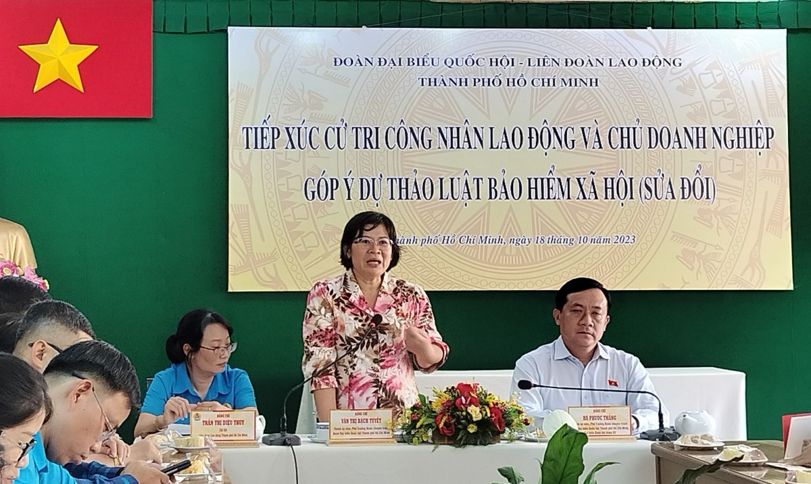 Luật BHXH nên có khoản thưởng từ 5 - 7% để người lao động không rút BHXH một lần