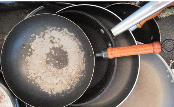 Chảo chống dính có thực sự gây ung thư, dùng thế nào cho đúng?