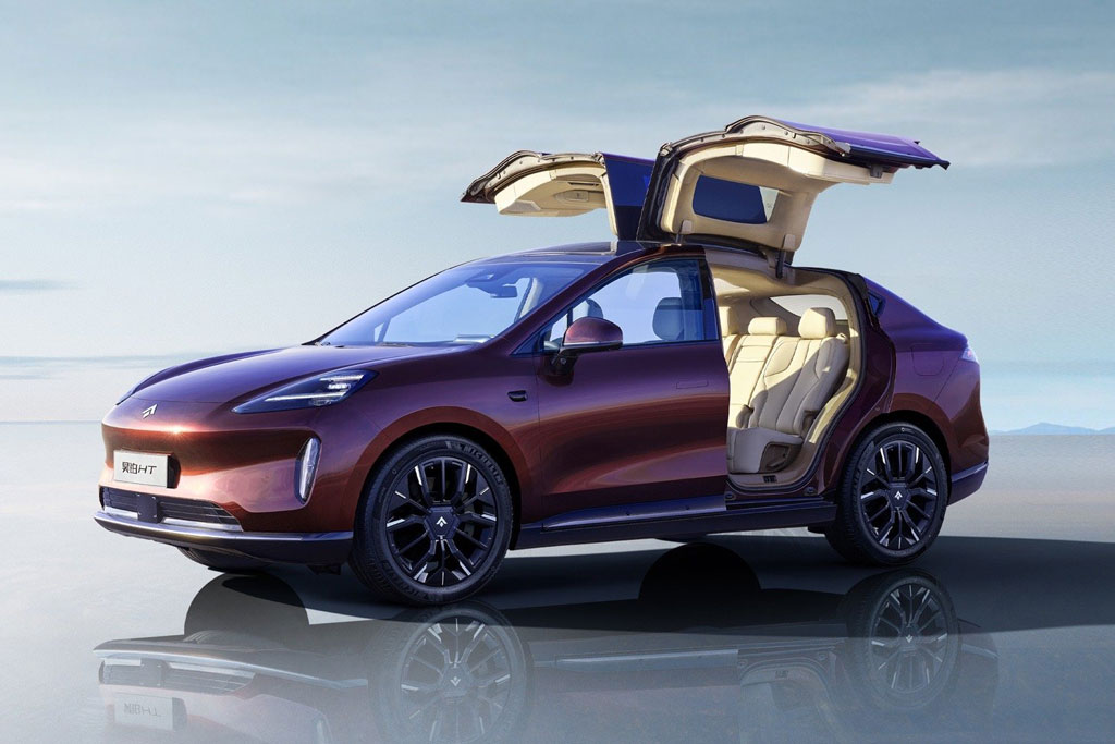 SUV công suất 400 mã lực, sạc 15 phút đi được 415 km, giá hơn 700 triệu đồng