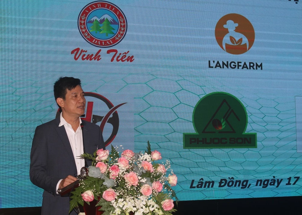 Ông Phan Hùng Dũng – Chủ tịch HĐQT Fiore Group, chia sẻ tại lễ ký kết hợp tác.
