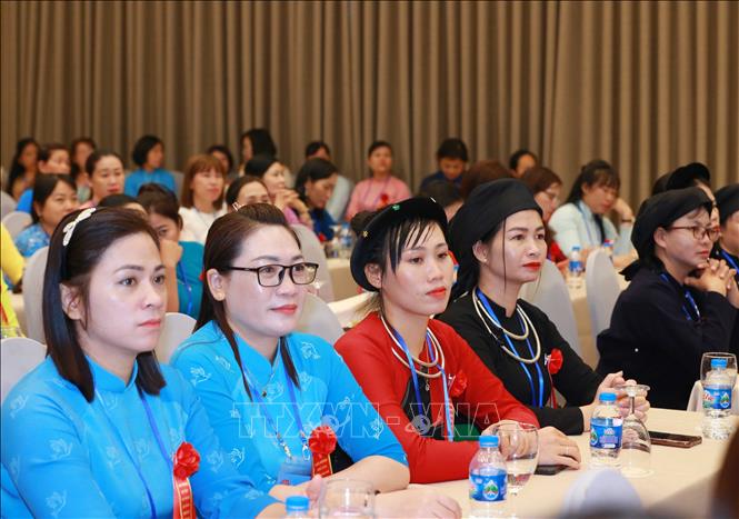 Phụ nữ Việt Nam với khát vọng làm giàu chính đáng