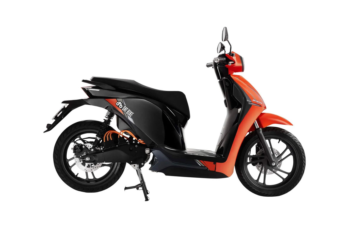 Xe máy điện sạc 1 lần di chuyển 270km, thiết kế sang chảnh, giá 49,9 triệu đồng tại Việt Nam