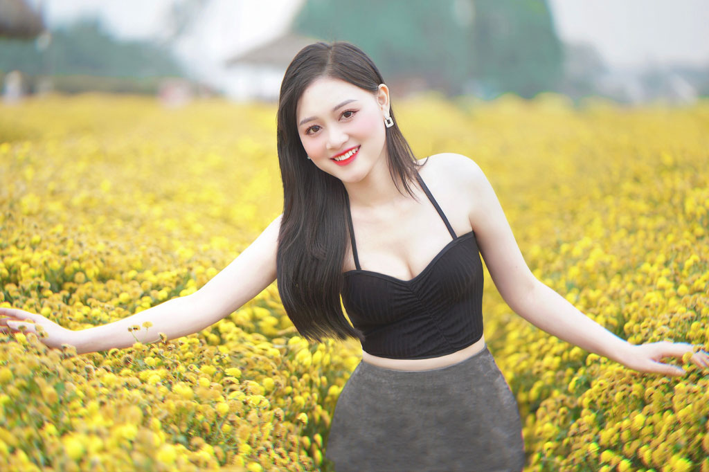 Chiêm ngưỡng vẻ đẹp ‘ma mị’ của hot girl Thái Bình