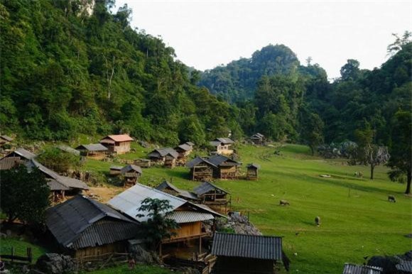 Hang Táu, người H'Mông, Mộc Châu