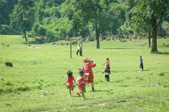 Hang Táu, người H'Mông, Mộc Châu