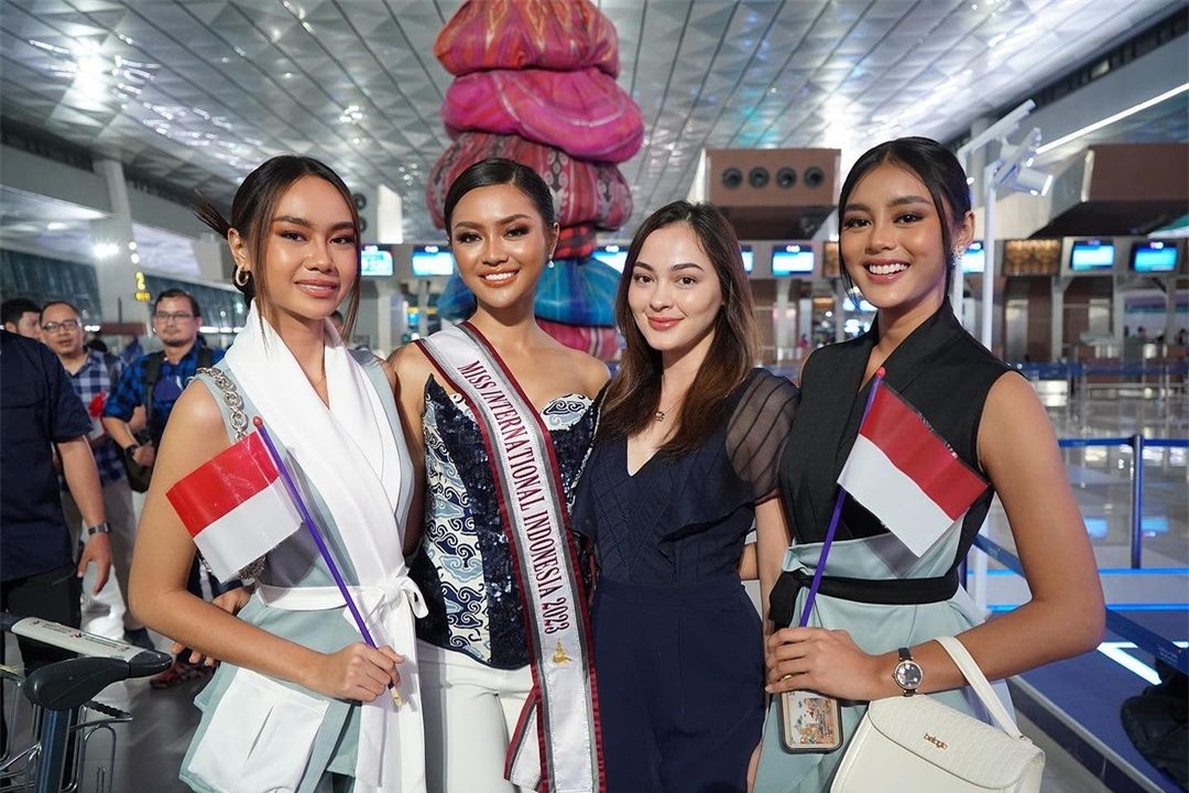 Dàn đối thủ của Phương Nhi khởi hành đi Nhật thi Hoa hậu Quốc tế ảnh 14