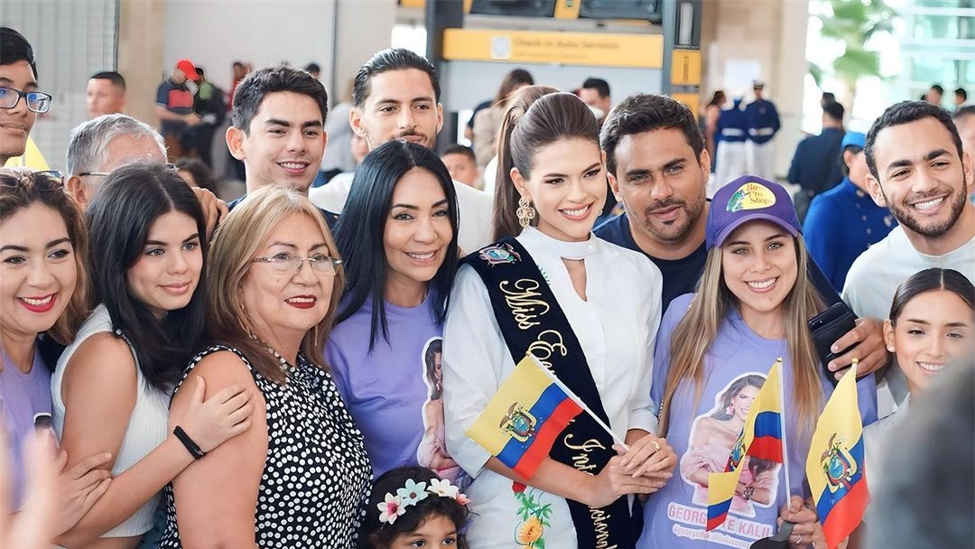 Dàn đối thủ của Phương Nhi khởi hành đi Nhật thi Hoa hậu Quốc tế ảnh 20