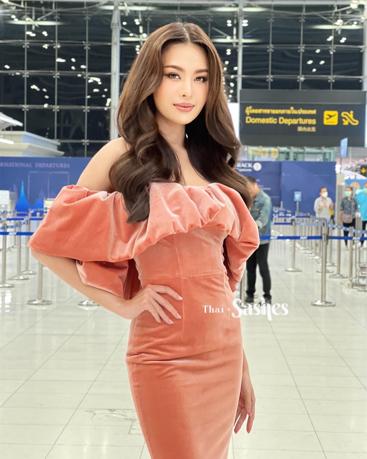 Dàn đối thủ của Phương Nhi khởi hành đi Nhật thi Hoa hậu Quốc tế ảnh 8