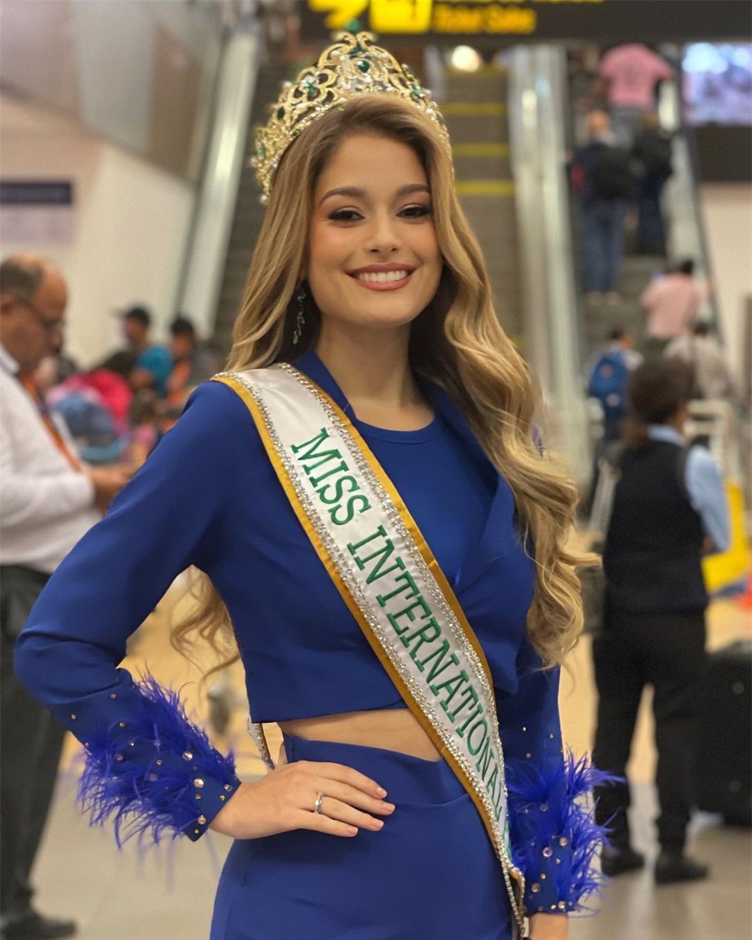 Dàn đối thủ của Phương Nhi khởi hành đi Nhật thi Hoa hậu Quốc tế ảnh 9